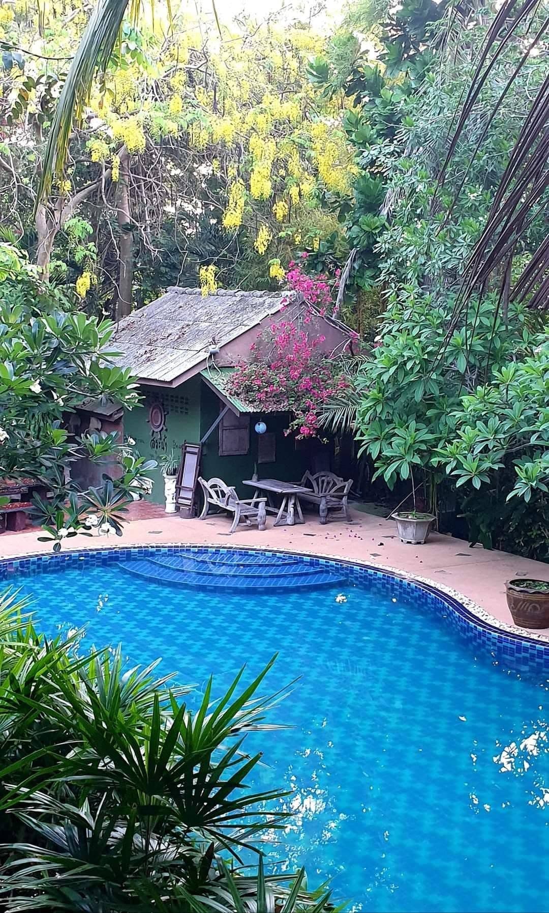 จังเกิลเบย์ รีสอร์ท (Jungle Bay Resort)