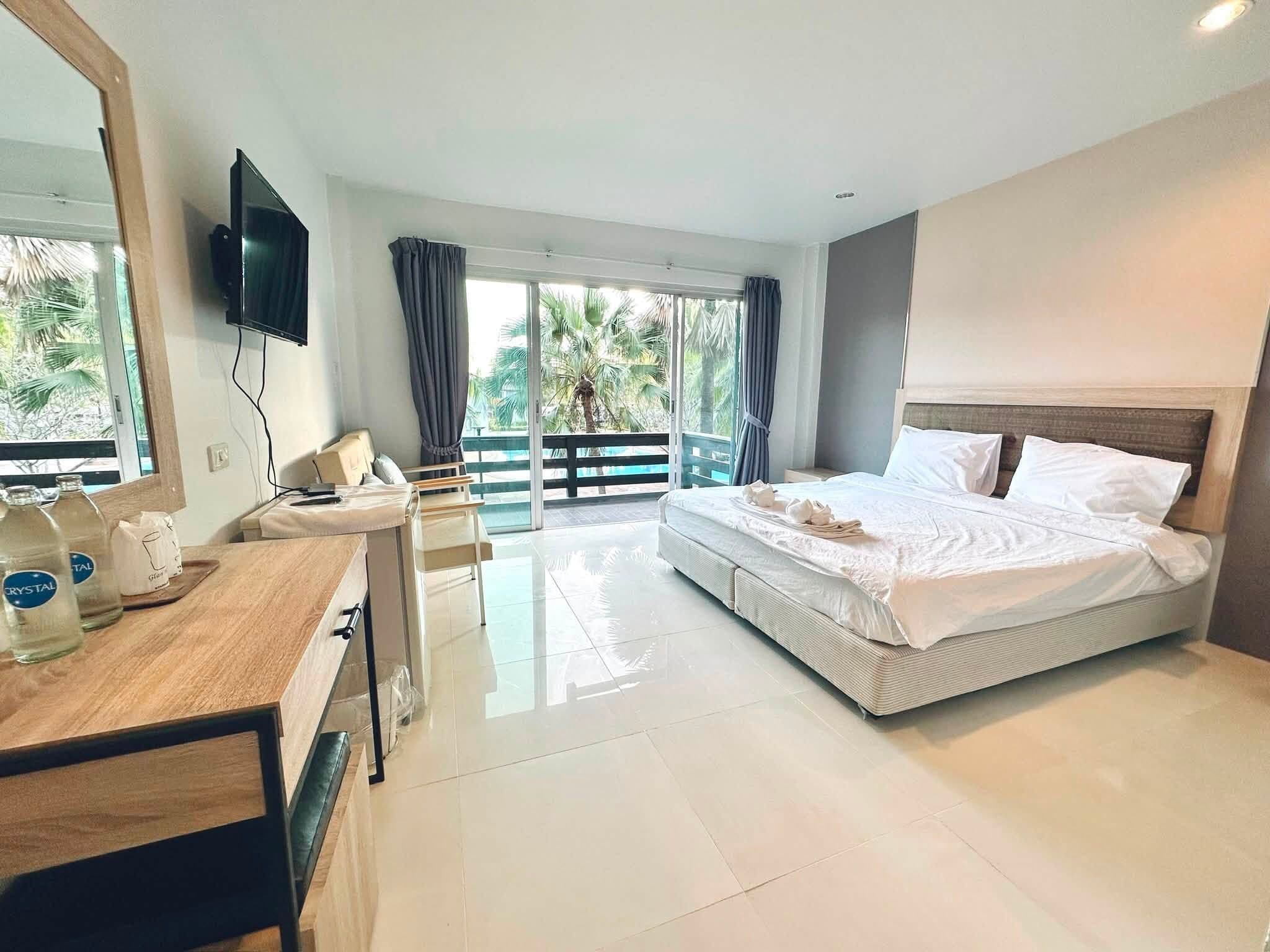 นาข่าบุรี โฮเต็ล แอนด์ รีสอร์ท (Nakhaburi Hotel & Resort)