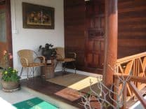 เรือนดอกแก้วรีสอร์ท (Ruan Dok Kaew Resort)