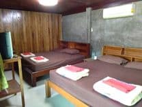 ปูม้ารีสอร์ท หาดเจ้าหลาว (Pooma Resort)