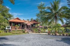 ไทยไลฟ์ โฮมสเตย์ รีสอร์ท แอนด์ สปา (ThaiLife Homestay Resort & Spa)